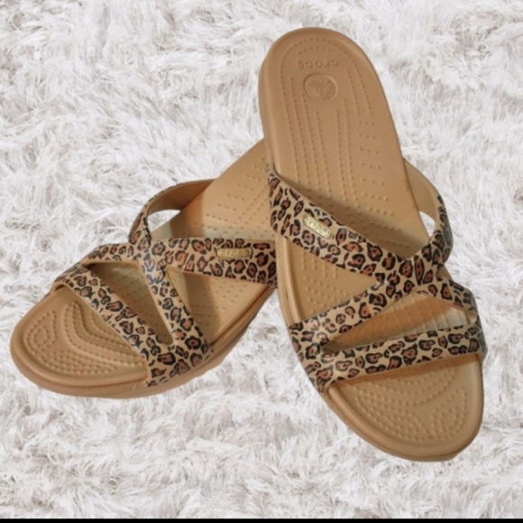 CROCS Shoes - Leopard Crocs